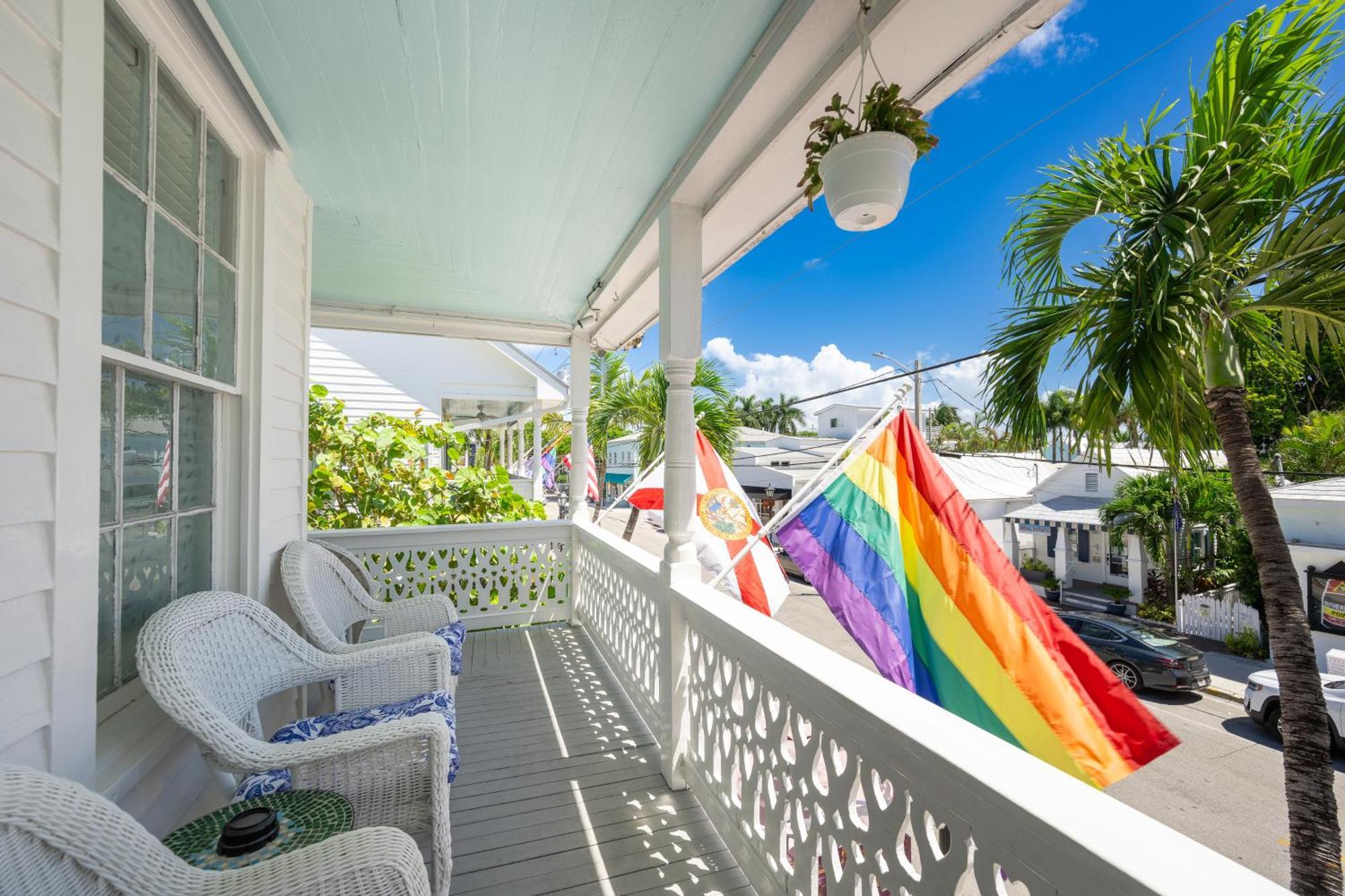 The Speakeasy Inn And Rum Bar Key West Exterior photo