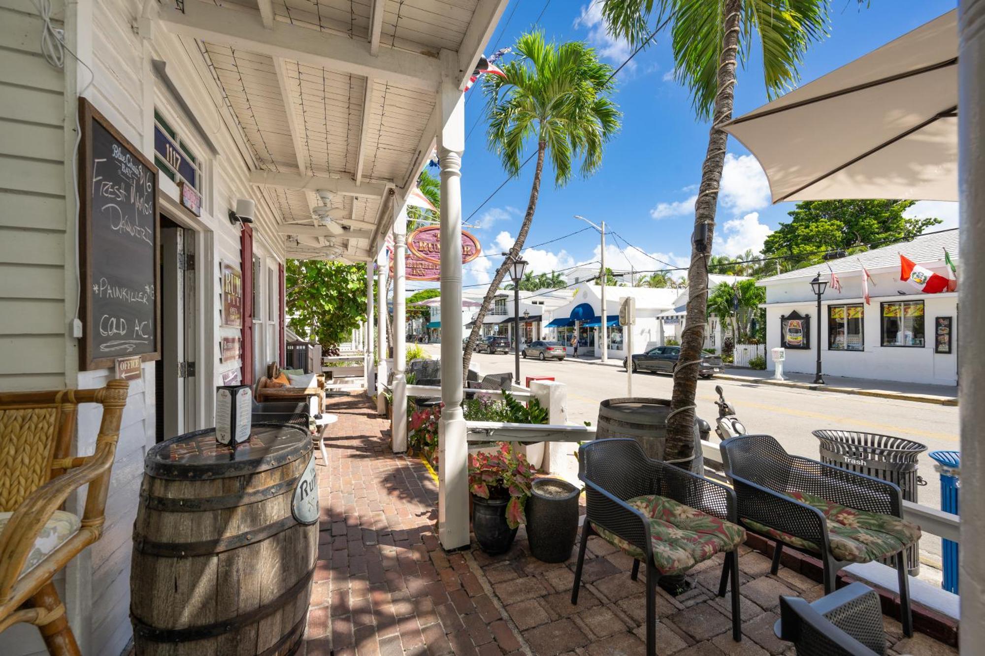 The Speakeasy Inn And Rum Bar Key West Exterior photo
